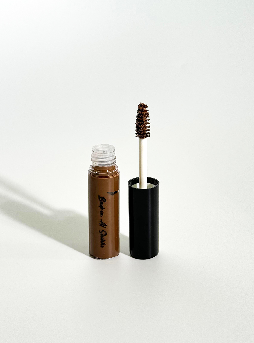 EYEBROW GEL 2