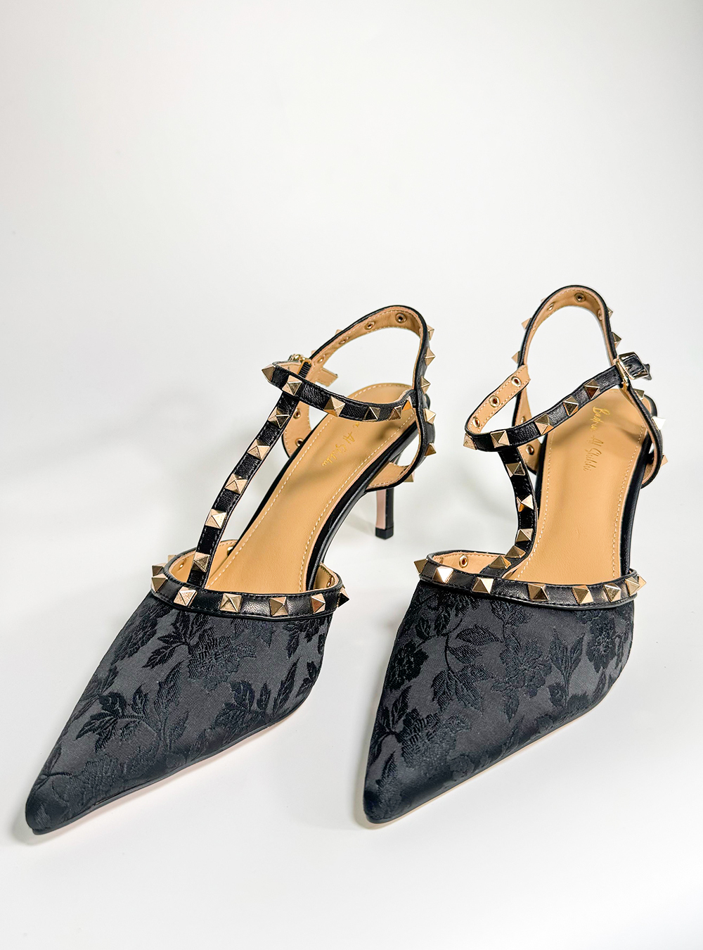 black High Heel Shoes with natural leather