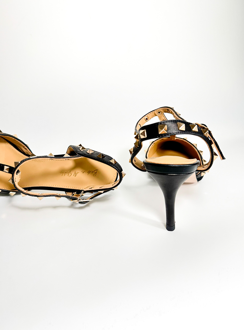 black High Heel Shoes with natural leather